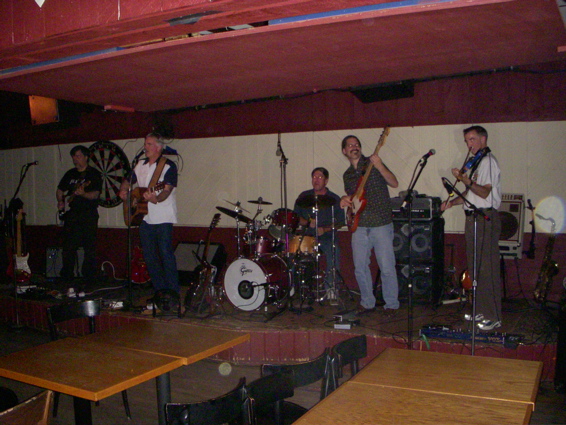 http://www.garrettharding.com/photos/Nikon Results May 2007/11 The Bruce Marshall Group 1 small.jpg